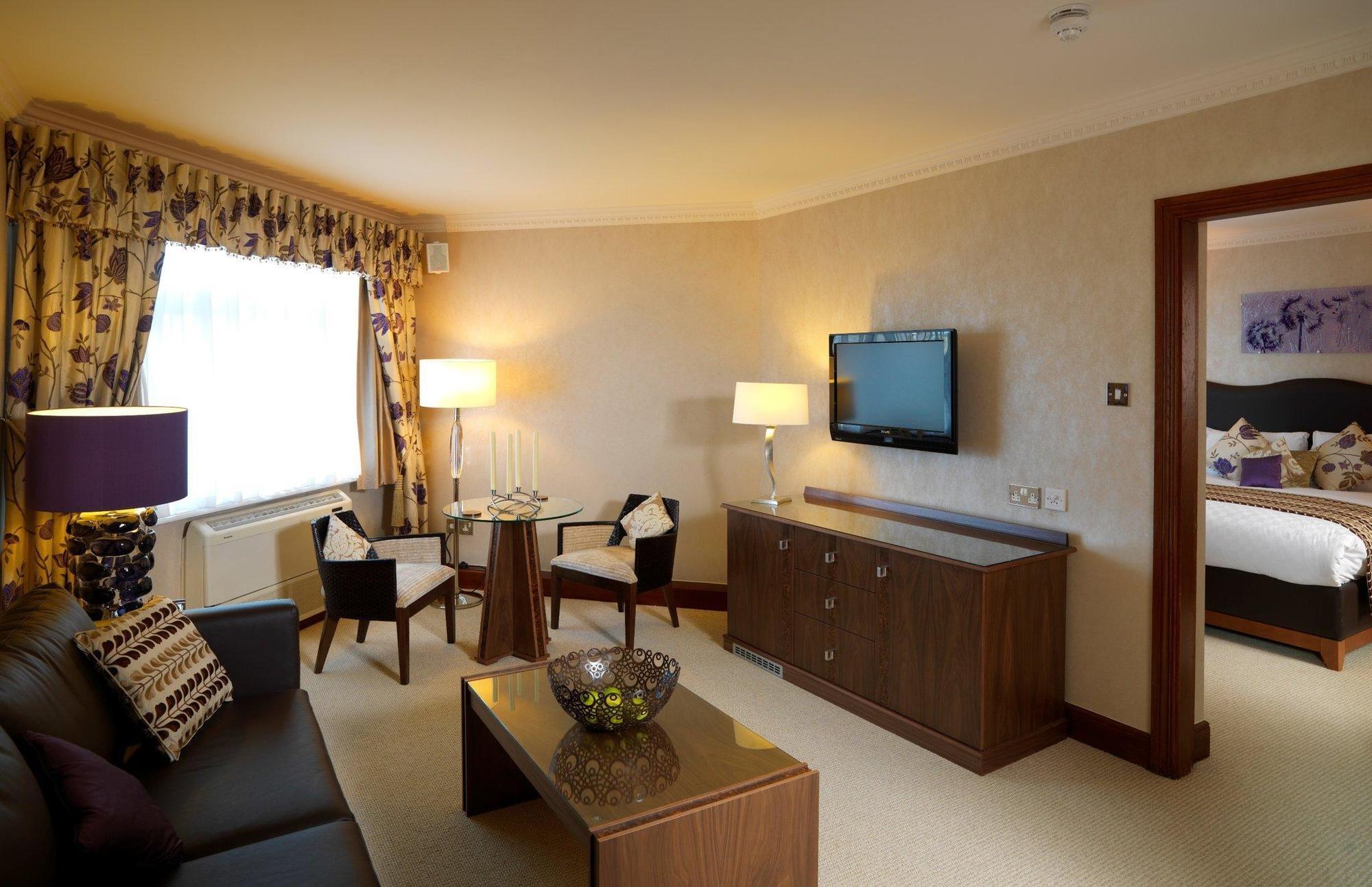 Leonardo Hotel Cheltenham Esterno foto